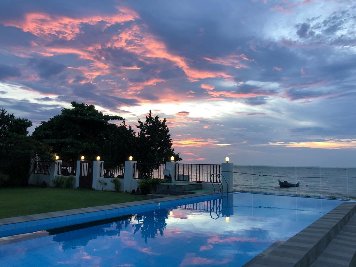 Seaview Beach Resort Jepara Exterior photo